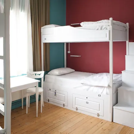 Cheers Midtown Hostel Istanboel