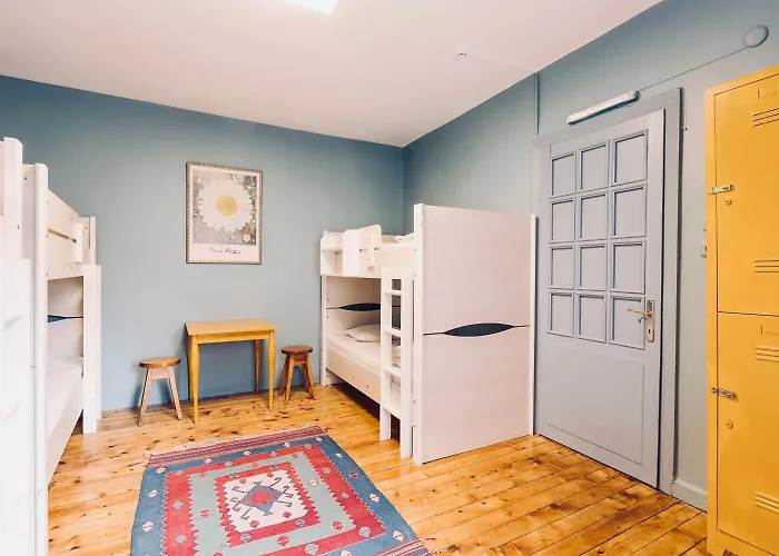 Hostel Cheers Midtown