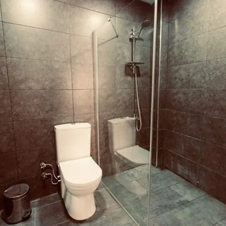 Хостел Cheers Midtown *