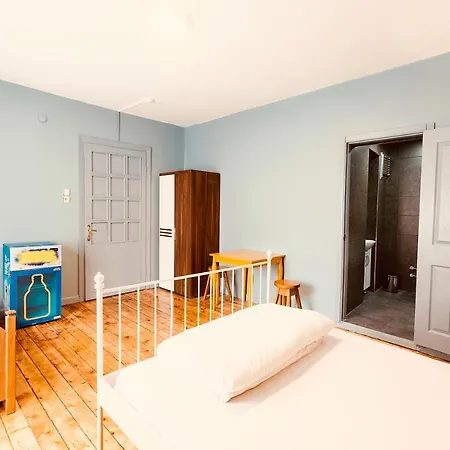 Hostal Cheers Midtown Estambul
