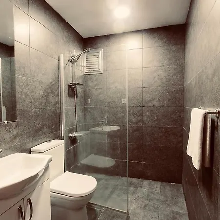 Хостел Cheers Midtown *